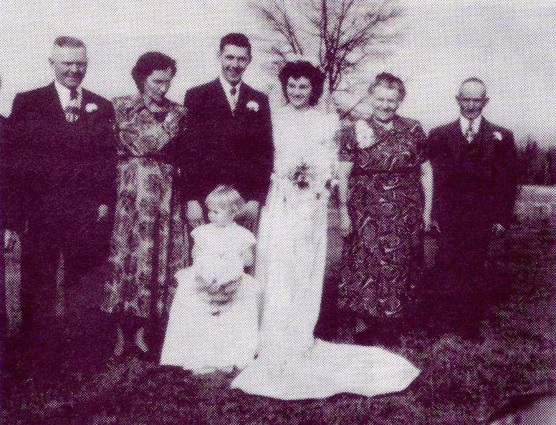 Amanda's Wedding 1949 - Cecil & Jennie Gliniecki, Rueben & Amanda, Katherine & Steve, Nancy Zaleski (Flower Girl)